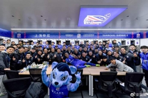 里程碑+助攻+3分！吴曦发文庆祝胜利：申花200场啦